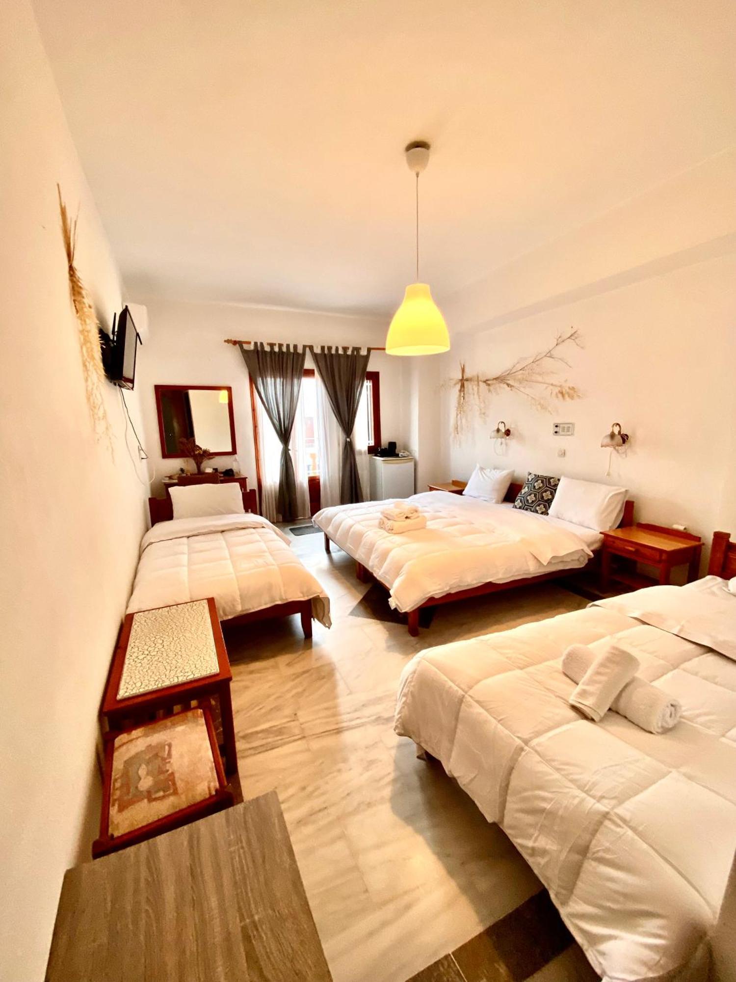 Costas Inn Spílion Zewnętrze zdjęcie